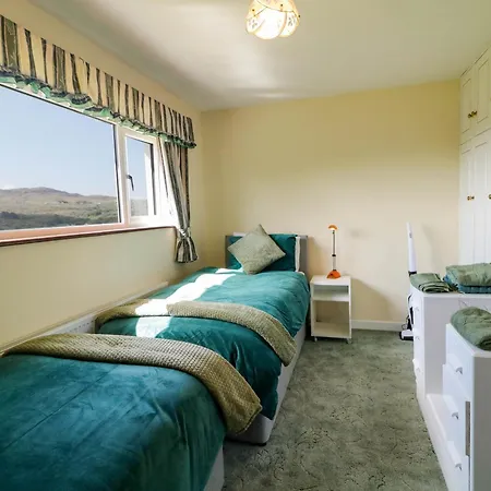 Loch Illion View * Meenmore